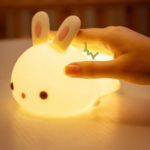 ضوء ليلي ال اي دي سيليكون على شكل ارنب للأطفال (يشحن عبر يو اس بي - مستشعر باللمس)